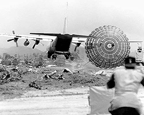 Vietnami Háború C-130-as Ejtőernyős Kitermelés 11x14 Ezüst-Halogenid-Fotó Nyomtatás